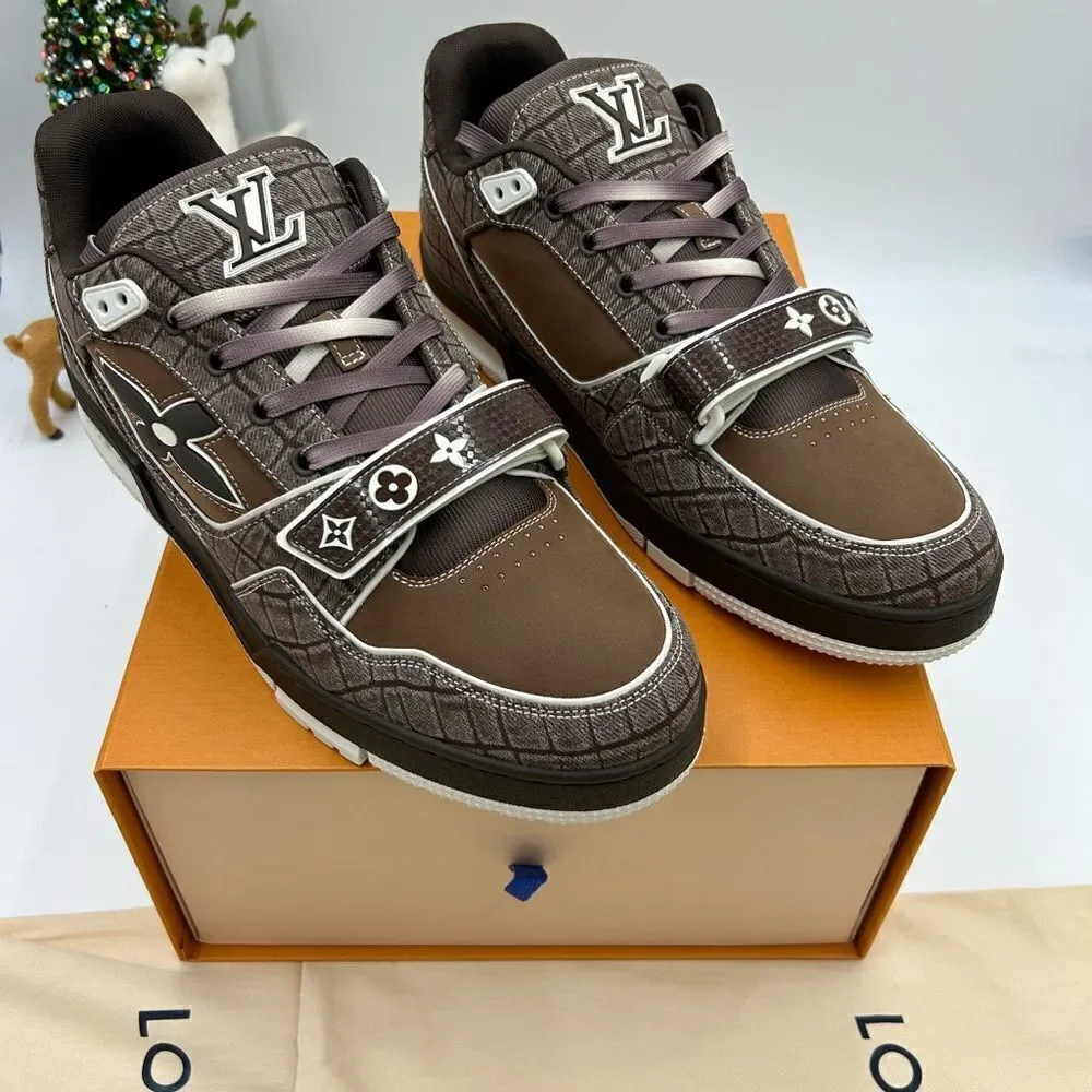Men’s Louis Vuitton trainer sneakers mocha crocodile print size 11 fits US 12 - Picture 2 of 11
